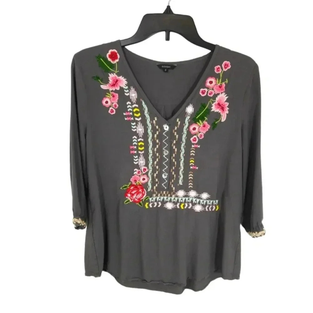 {FLORYDAY} Women's Grey Embroidered Blouse Size Small